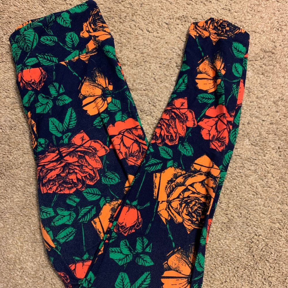 LulaRoe leggings. One size